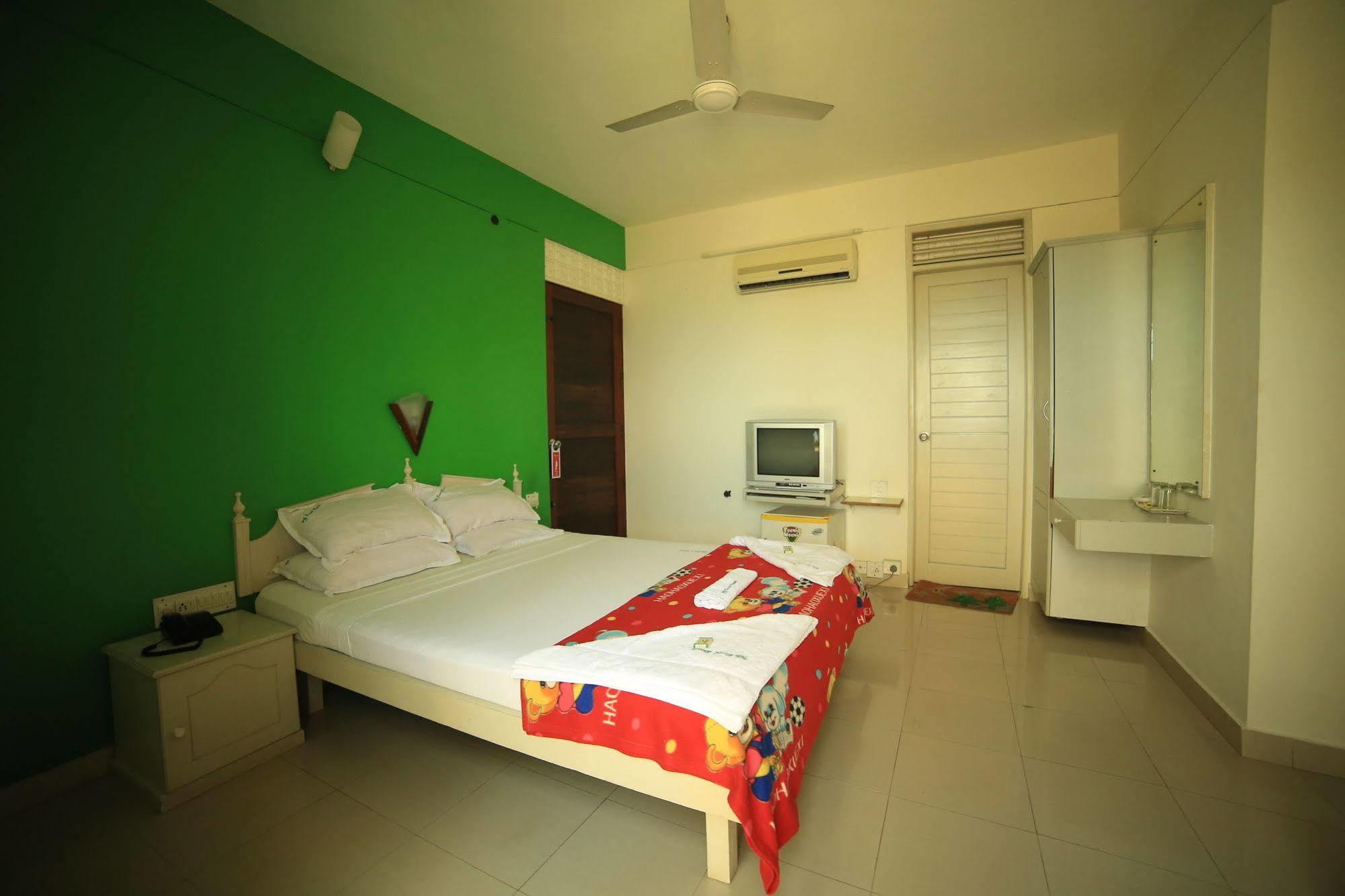 Ss Beach Resort Varkala Exterior photo
